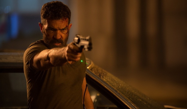 ��������