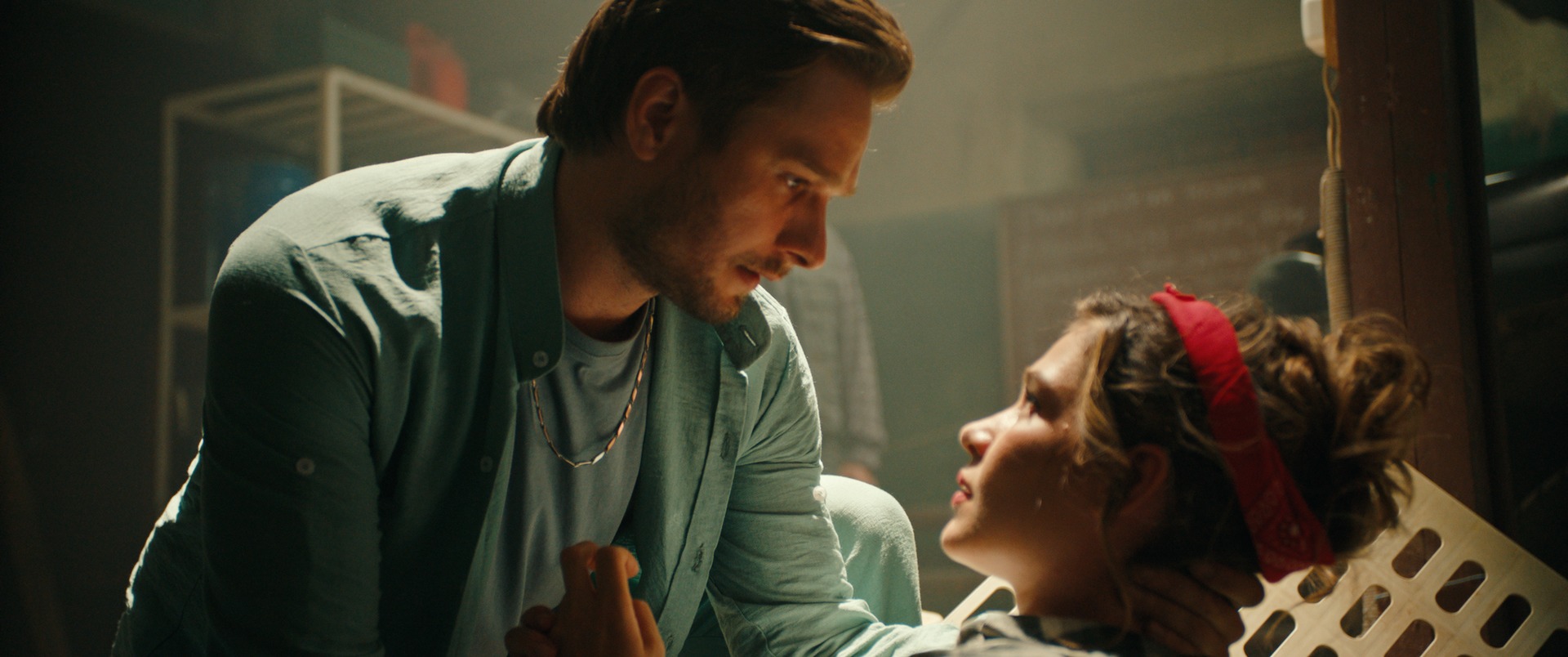 �������