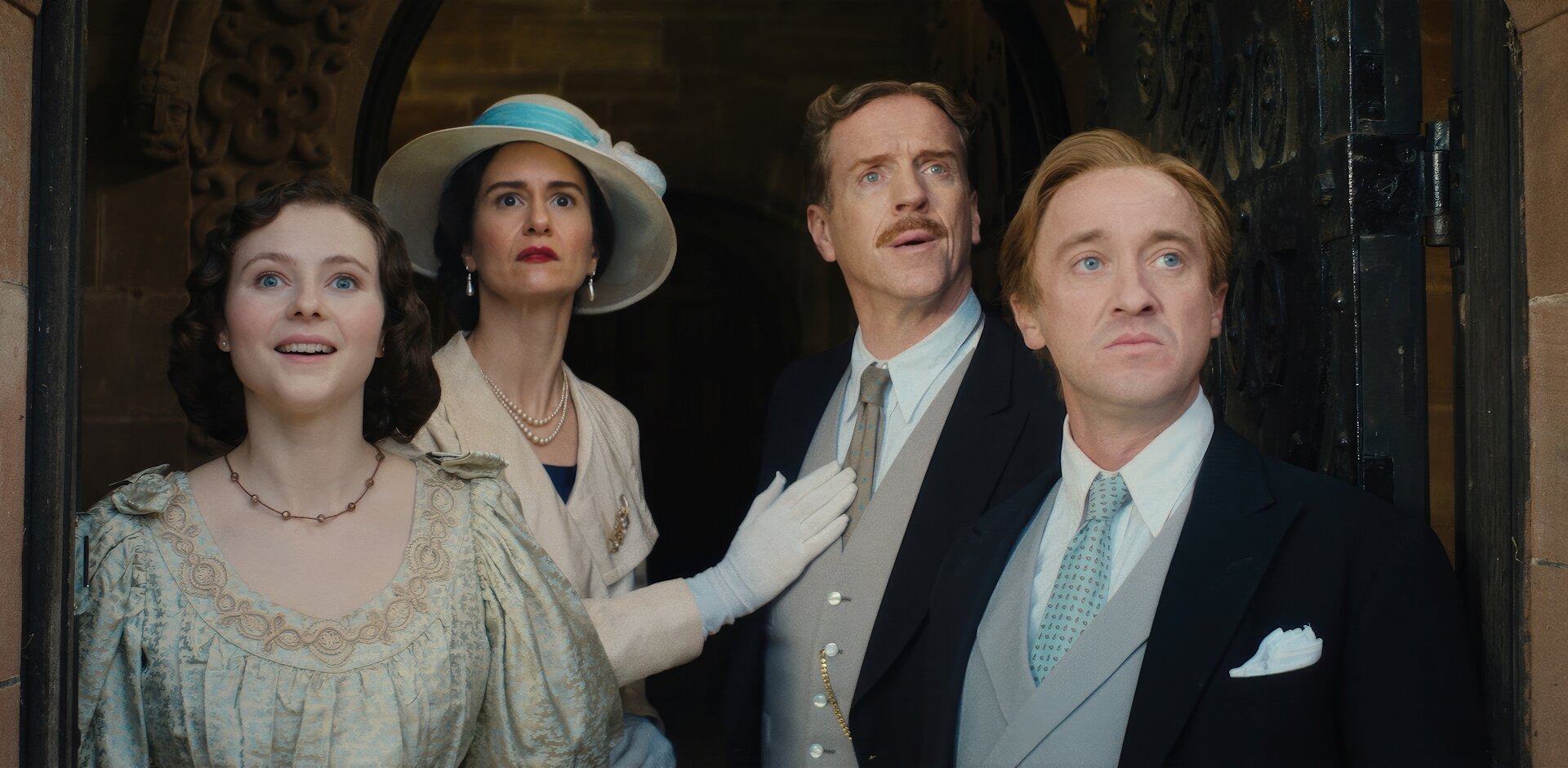 ������-����