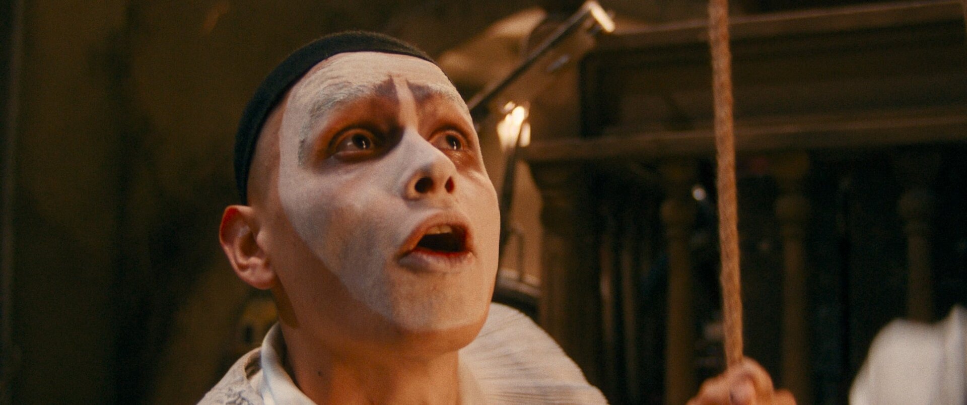 ��������