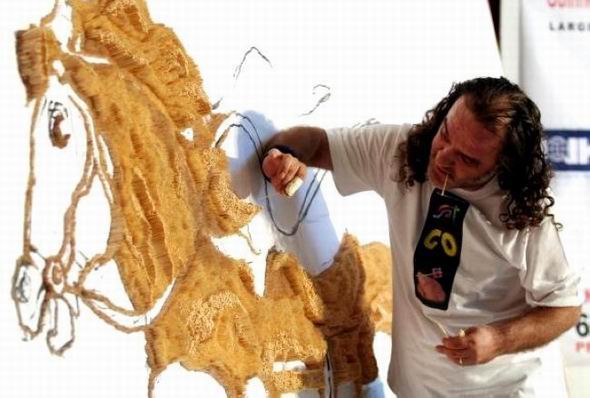 ������� Saimir Strati �������������� ���������� ������ �� ������������� ���������.