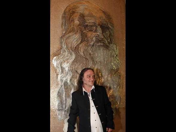 ������� Saimir Strati �������������� ���������� ������ �� ������������� ���������.