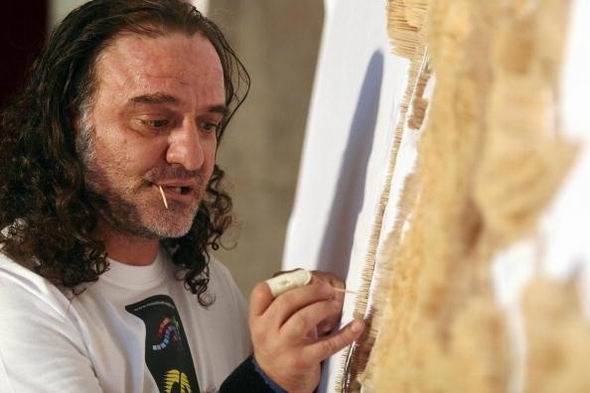 ������� Saimir Strati �������������� ���������� ������ �� ������������� ���������.