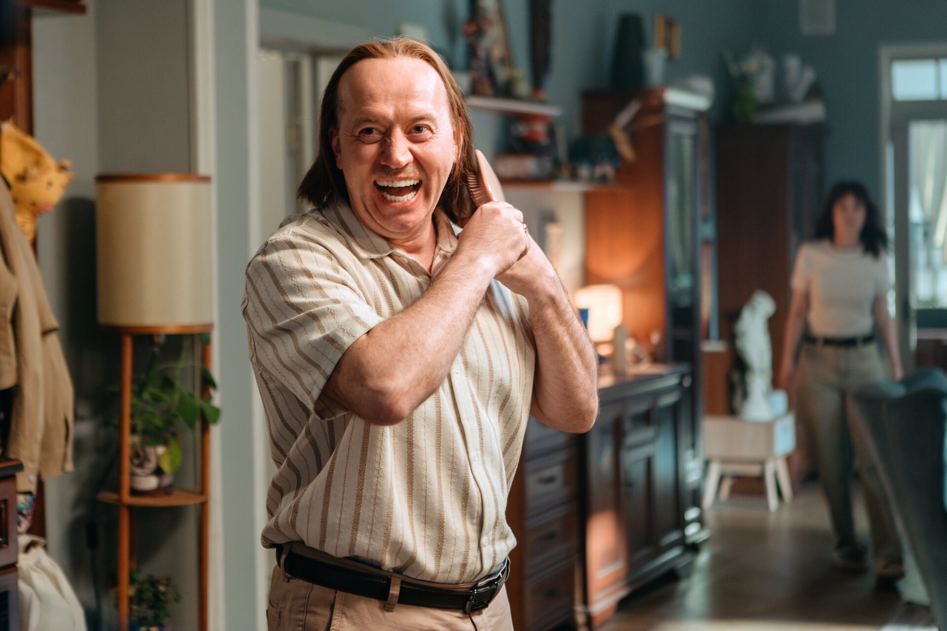 ����� ����