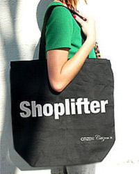  -        Shoplifter (   " ").  ,      ,  ,  ,  .    35 ,      (   charlesandmarie.com).