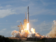 ������������ Falcon 9 ����� �� ������ ��� ������������� ��������