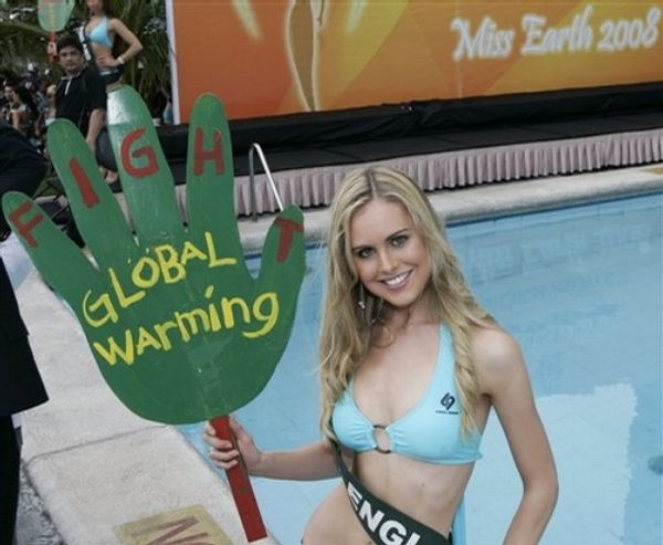          (Miss Earth 2008)